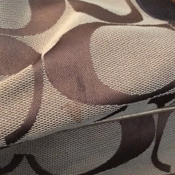 Coach Handbag in great condition! - Picture 6 of 8